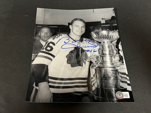 Bobby Hull Chicago Blackhawks Autographed Signed 8x10 1961 Stanley Cup Champs Beckett Hologram