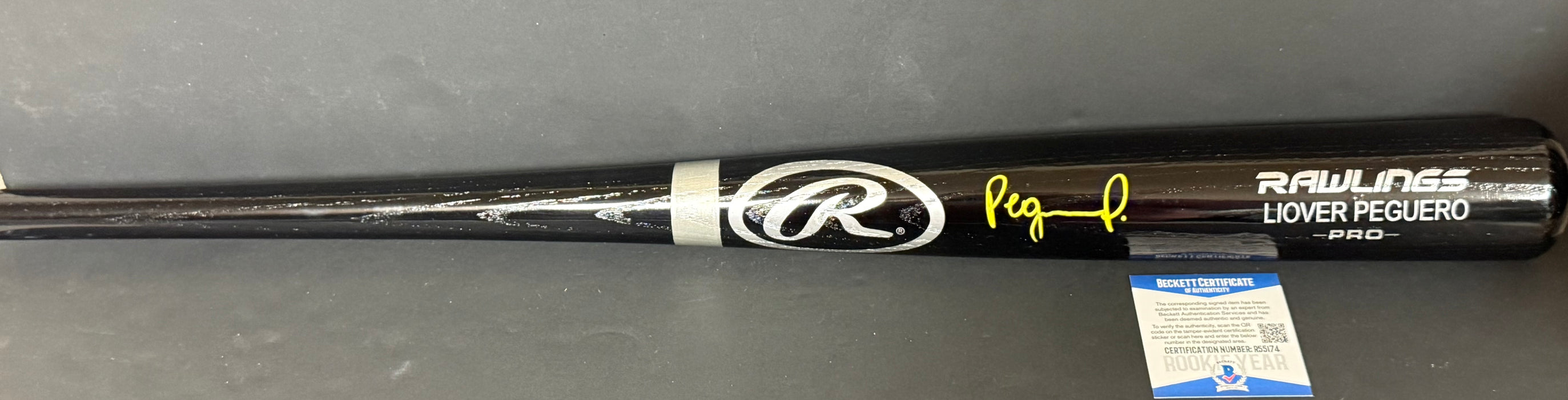 Liover Peguero Pirates Auto Signed Engraved Black Bat Beckett Rookie COA