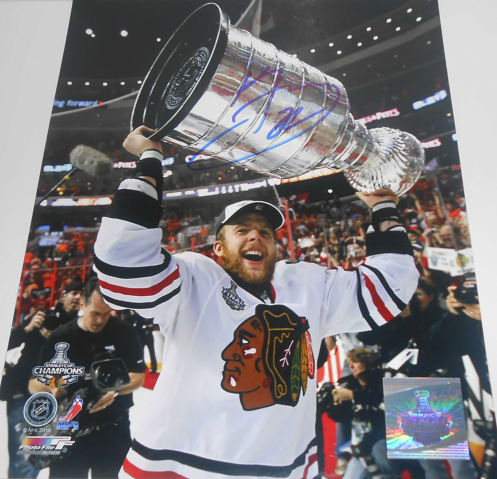 Kris Versteeg Chicago Blackhawks Autographed Signed 8x10 Stanley Cup Champions A