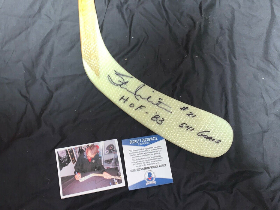 Stan Mikita Blackhawks Signed Hockey Stick HOF 83 541 Goals Beckett COA Auto 4