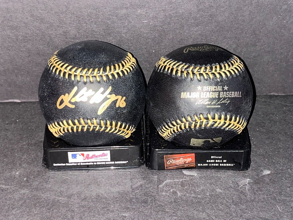 Kolten Wong Mariners Cardinals Auto Signed BLACK Baseball .