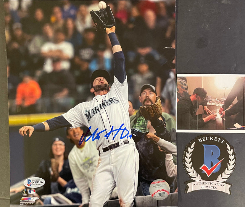 Mitch Haniger Mariners Autographed Signed 8x10 Photo Beckett WITNESS COA Catch .