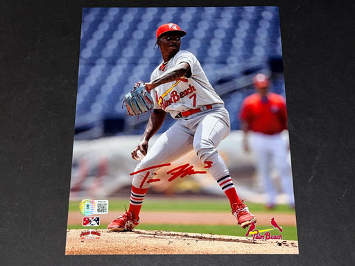 Tink Hence St Louis Cardinals Autographed Signed 8x10 BECKETT ROOKIE COA .