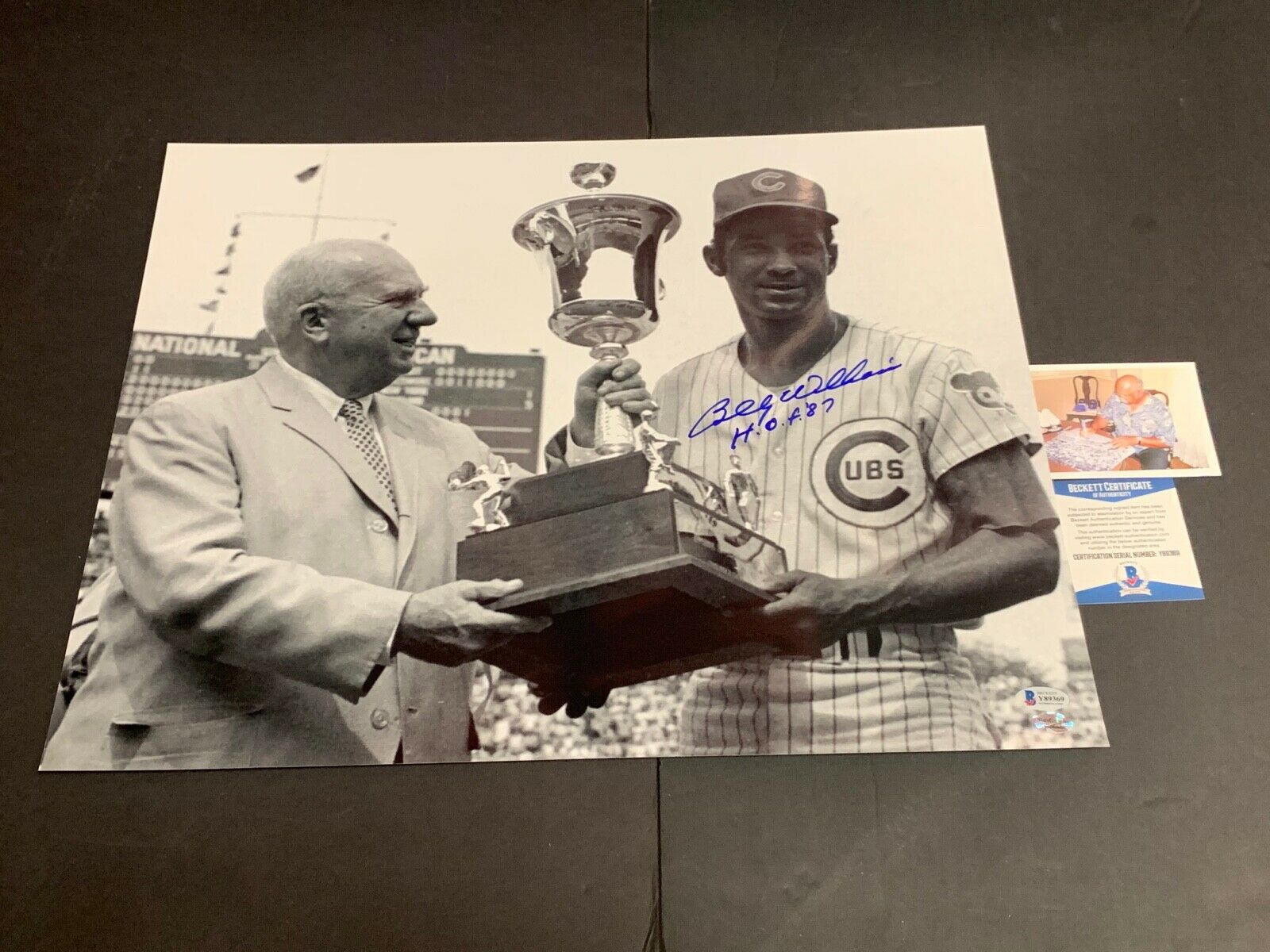 Billy Williams Chicago Cubs Autographed Signed 16x20 Beckett COA h