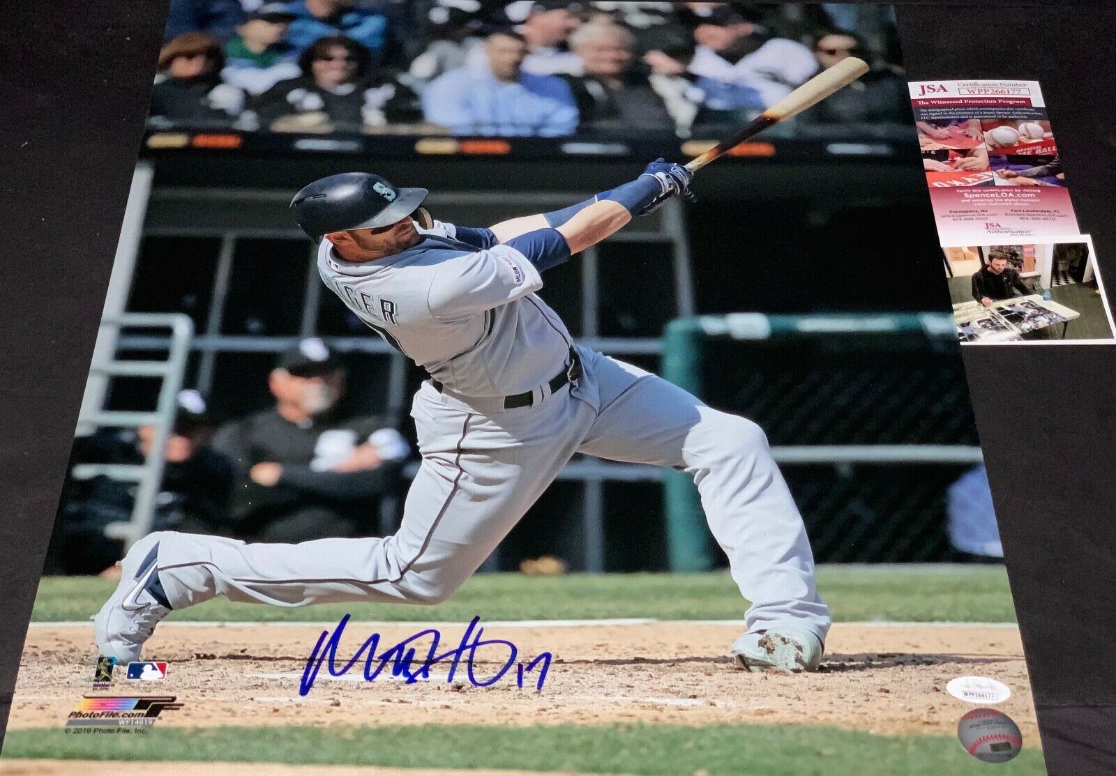 Mitch Haniger Seattle Mariners Autographed Signed 16x20 Photo JSA WITNESS COA Y