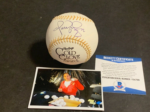 Omar Vizquel Indians Autographed Signed Gold Glove Baseball Beckett COA