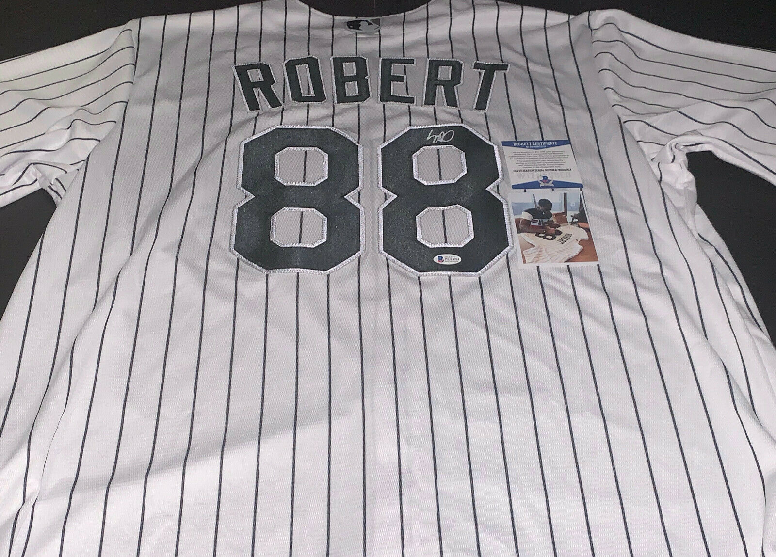 Luis Robert White Sox Autographed Signed NIKE Jersey Beckett WITNESS C —  SidsGraphs