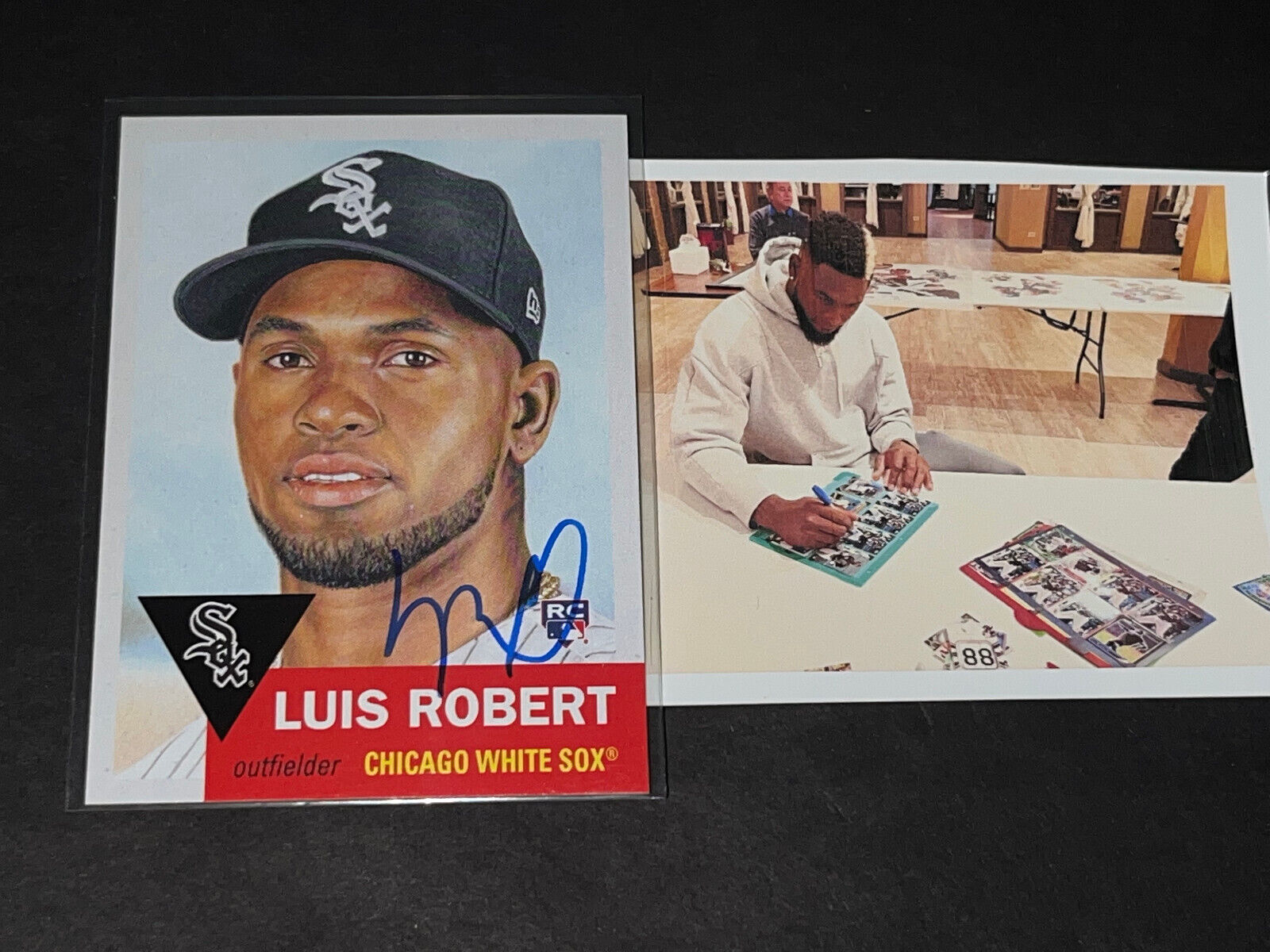 Luis Robert Chicago White Sox Autographed Signed 2020 Topps Living Set