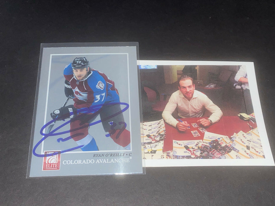 Ryan O'Reilly Avalanche Canadian Auto Signed 2011-12 Panini Elite Card