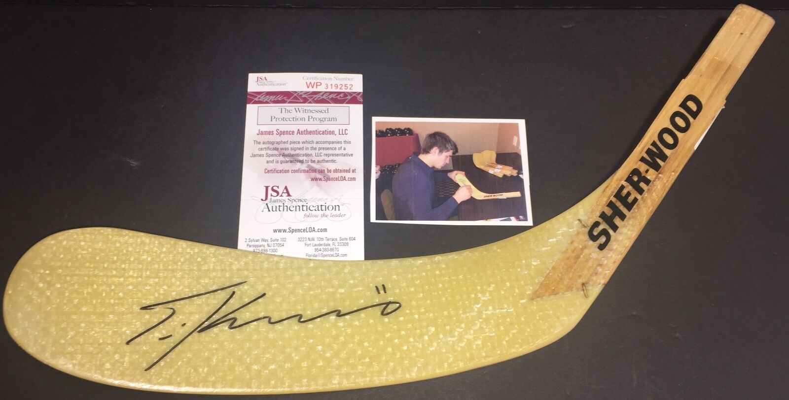 Travis Konecny Flyers Autographed Signed Stick Blade JSA WITNESS COA 1