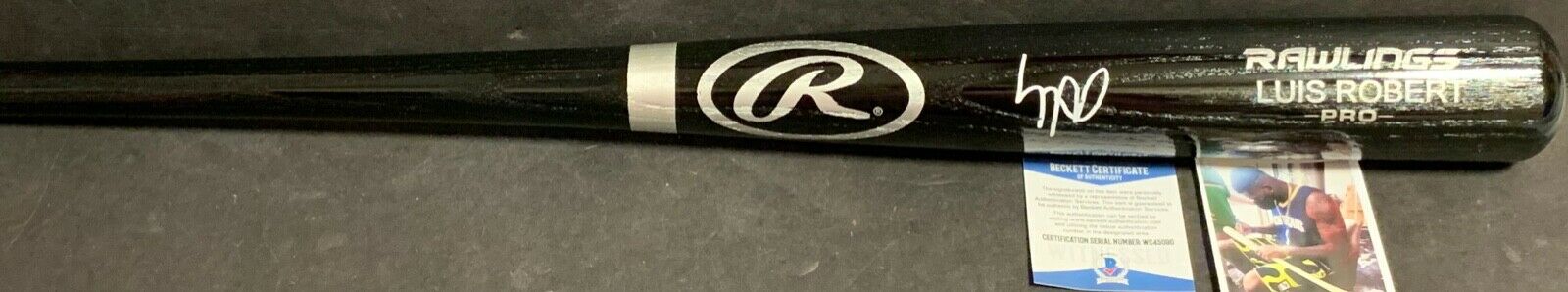 Luis Robert Chicago White Sox Signed Engraved Black Bat BECKETT WITNESS COA 1