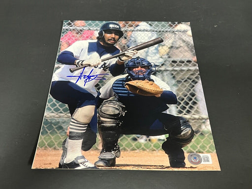 Harold Baines Chicago White Sox Autographed Signed 8x10 Beckett Hologram .