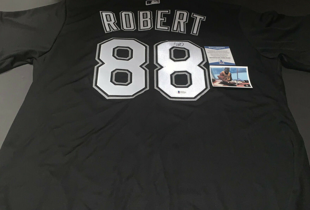 Luis Robert White Sox Autographed Signed Jersey Beckett WITNESS
