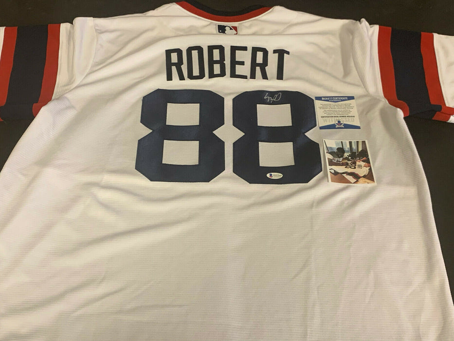 Luis Robert White Sox Autographed Signed Jersey Beckett WITNESS COA SUNDAY