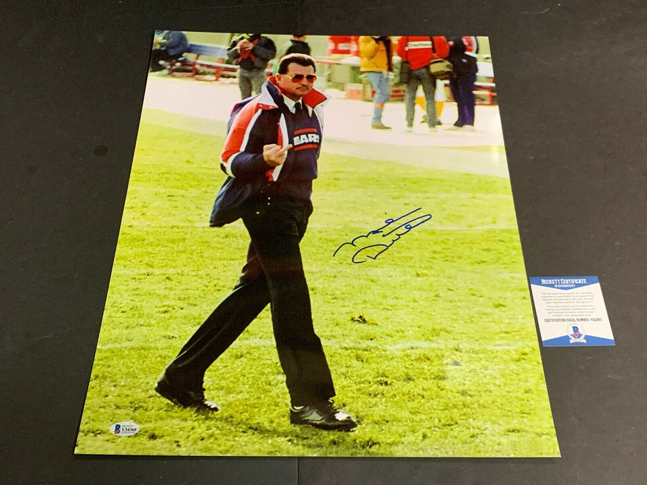 Mike Ditka Chicago Bears Autographed Signed 16x20 Finger Shot Beckett COA